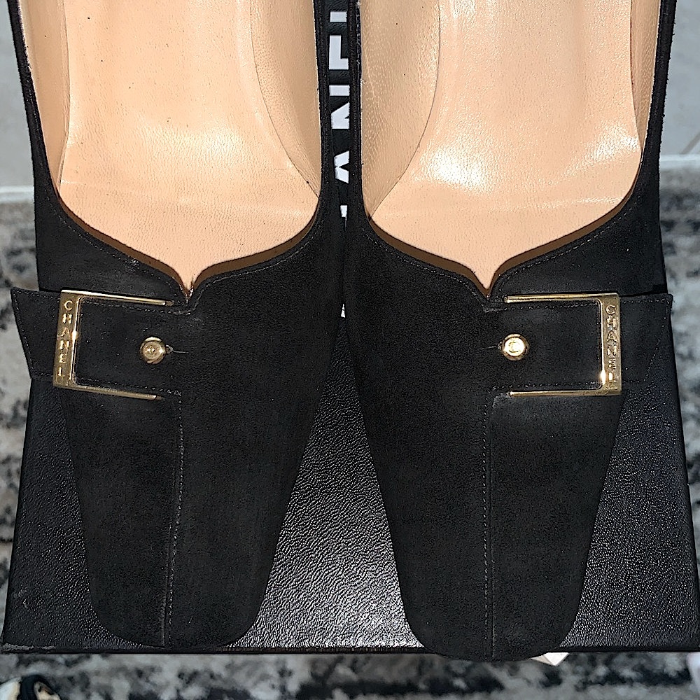CHANEL Classic Suede Pumps - Picture 6 of 16